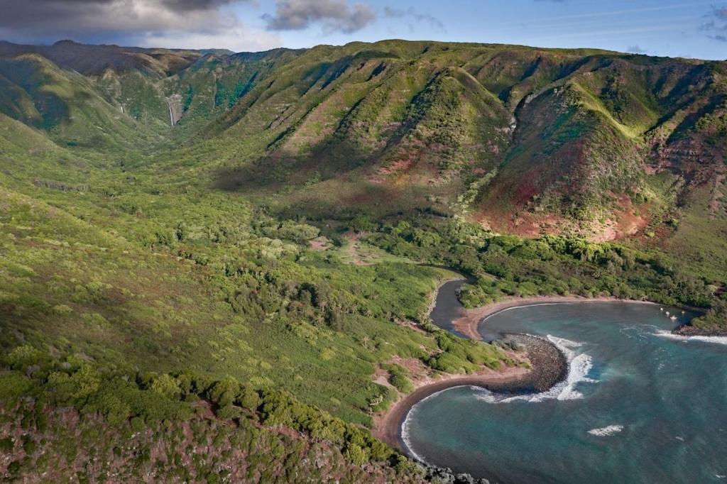Molokai Island Retreat With Beautiful Ocean Views And Pool - Newly Remodeled! Appartement Ualapue